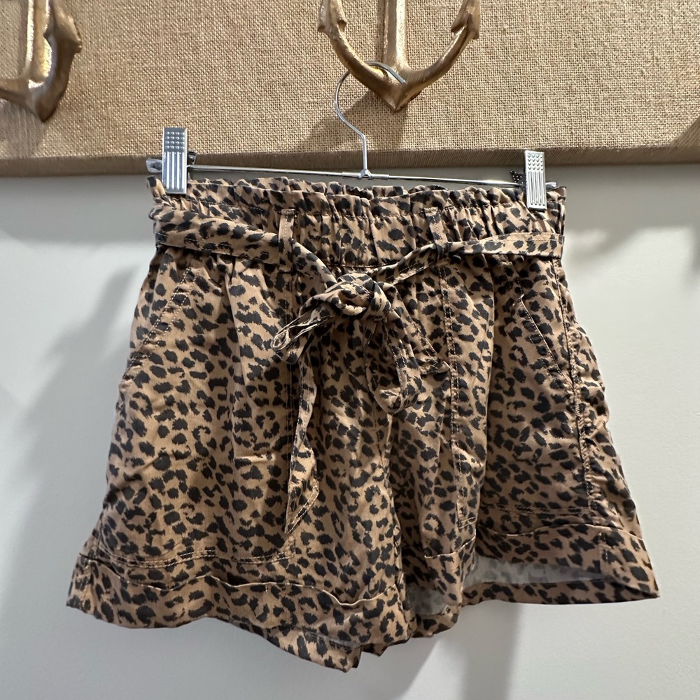 Aerie leopard print paper bag shorts with belt